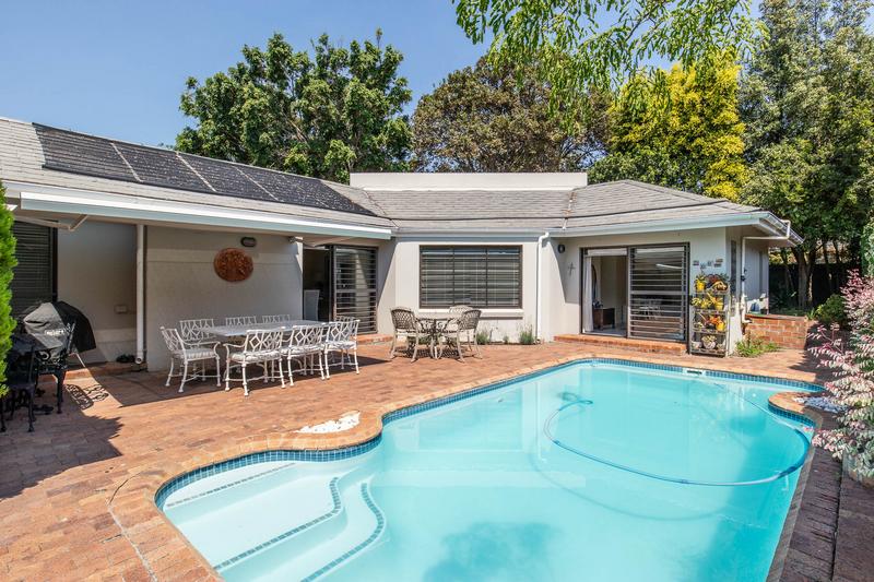 To Let 3 Bedroom Property for Rent in Constantia Western Cape